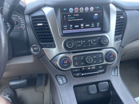 Used 2018 Chevrolet Tahoe LT w/ LT Signature Package image 27