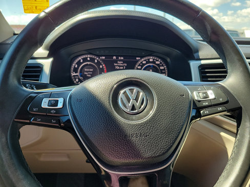 Used 2019 Volkswagen Atlas SEL Premium image 19