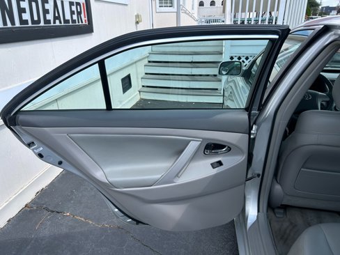 Used 2009 Toyota Camry LE image 21
