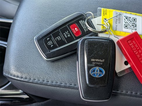 Used 2019 Toyota Prius Prime Premium image 35