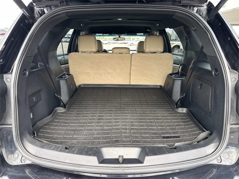 Used 2016 Ford Explorer XLT w/ Equipment Group 202A image 13
