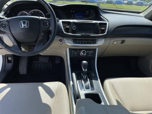 Used 2013 Honda Accord Touring image 11