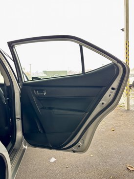 Used 2017 Toyota Corolla SE image 14