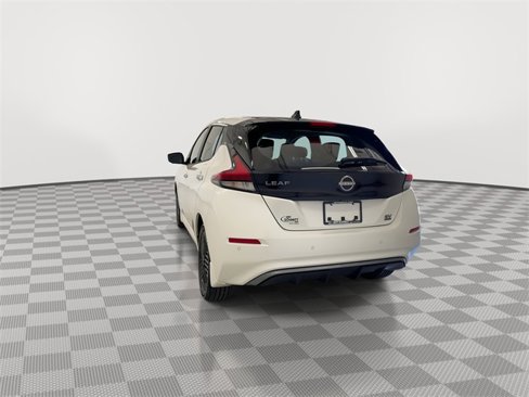 Certified 2024 Nissan Leaf SV Plus image 9