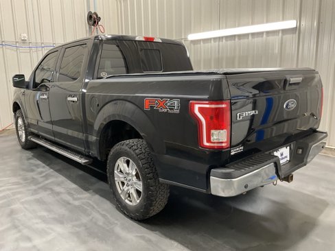 Used 2017 Ford F150 XLT w/ Equipment Group 302A Luxury image 19
