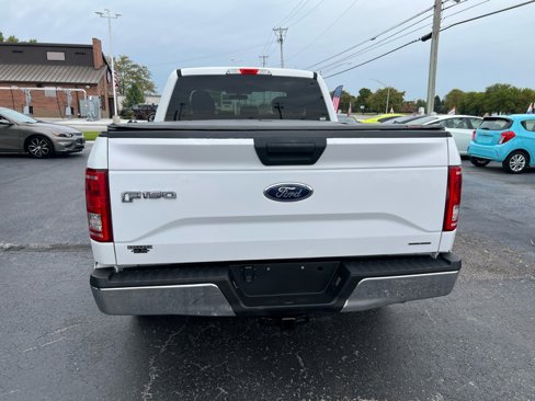 Used 2015 Ford F150 XLT image 5