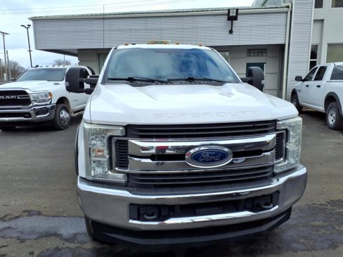 Used 2017 Ford F350 XLT w/ Snow Plow Prep Package image 8