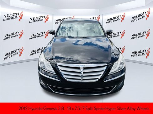 Used 2012 Hyundai Genesis 3.8 image 8
