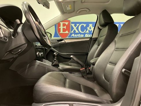 Used 2017 Volkswagen Jetta SE image 28