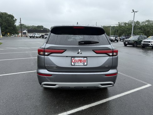 Used 2023 Mitsubishi Outlander SE image 6