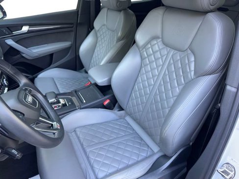 Used 2019 Audi SQ5 Prestige image 12