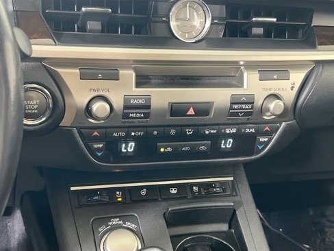 Used 2014 Lexus ES 350 image 16