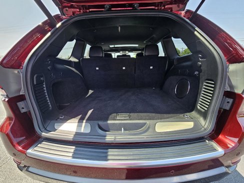 Used 2018 Jeep Grand Cherokee Limited image 27