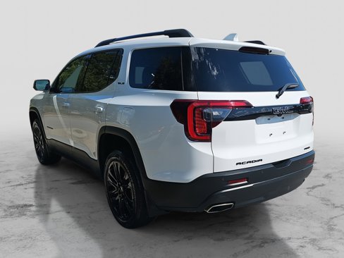 Used 2023 GMC Acadia SLE w/ Driver Convenience Package image 7