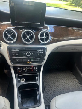 Used 2015 Mercedes-Benz CLA 250 image 16
