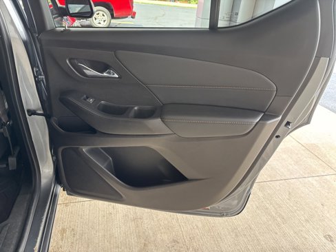 Used 2021 Chevrolet Traverse RS image 38