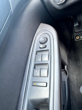 Used 2016 GMC Acadia SLE image 21