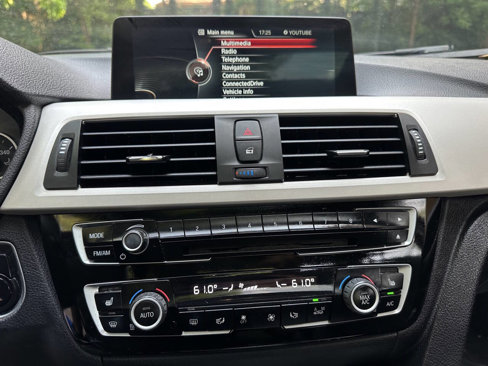 Used 2016 BMW 320i xDrive Sedan image 7