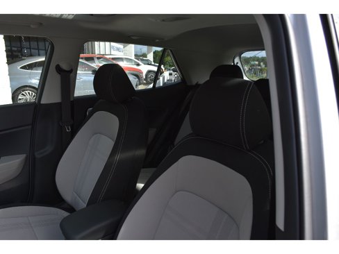New 2025 Hyundai Venue SEL image 28