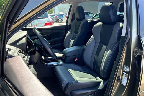 Used 2022 Subaru Ascent Onyx Edition image 8