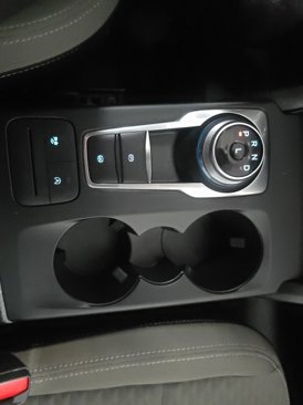 Used 2022 Ford Escape SE w/ SE Sport Appearance Package image 19