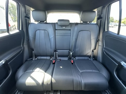 Used 2022 Mercedes-Benz GLB 250 4MATIC image 16