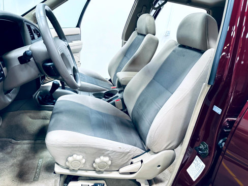 Used 2001 Nissan Pathfinder SE image 30