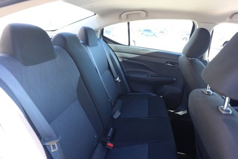 Used 2023 Nissan Versa SV image 17