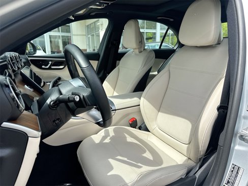 Certified 2022 Mercedes-Benz C 300 4MATIC Sedan image 11
