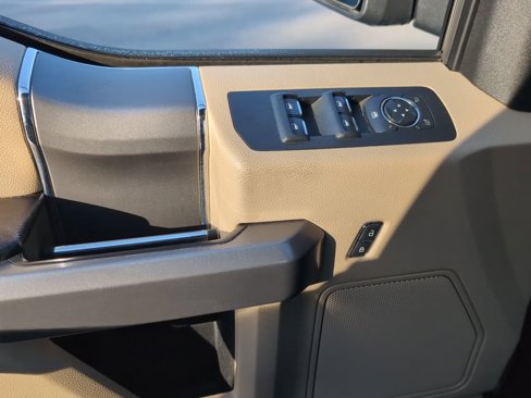 Used 2015 Ford F150 XLT w/ Equipment Group 301A Mid image 23