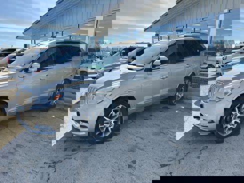 Used 2015 Buick Enclave Leather image 1
