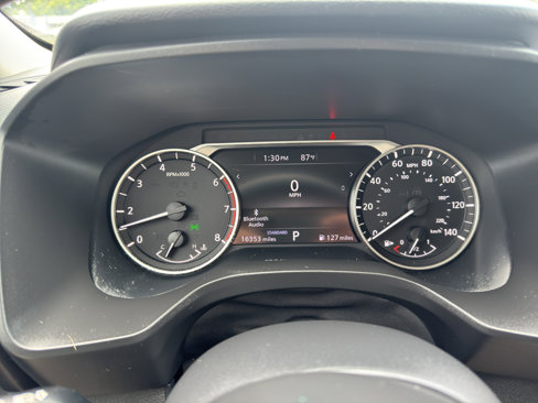 Used 2024 Nissan Rogue SV w/ SV Premium Package image 11