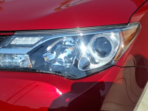 Used 2015 Toyota RAV4 Limited image 22