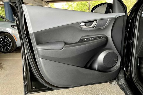 Used 2021 Hyundai Kona Ultimate w/ Cargo Package image 21