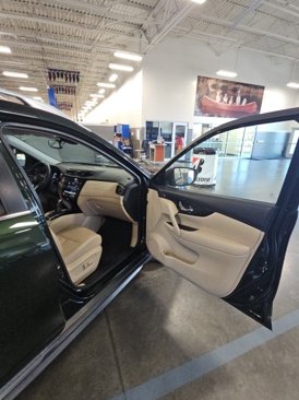 Used 2020 Nissan Rogue SL image 39