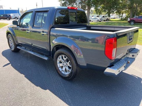 Used 2019 Nissan Frontier SL image 11