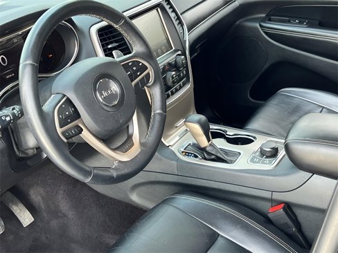 Used 2017 Jeep Grand Cherokee Limited image 15
