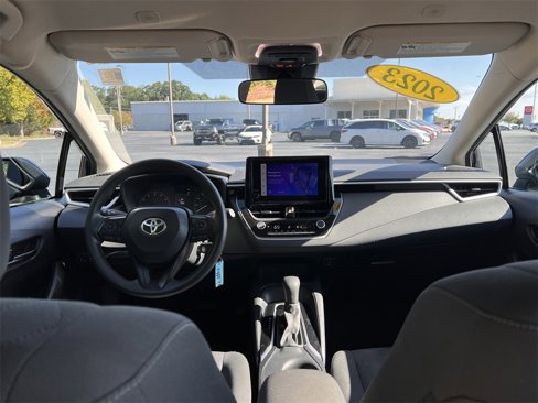Used 2023 Toyota Corolla LE image 21