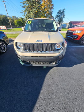 Used 2015 Jeep Renegade Latitude w/ Cold Weather Group II image 2
