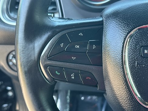 Used 2019 Dodge Challenger SXT image 22