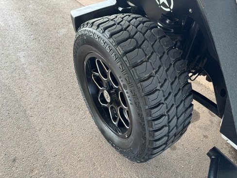 Used 2015 Jeep Wrangler Unlimited Sahara w/ Connectivity Group image 29