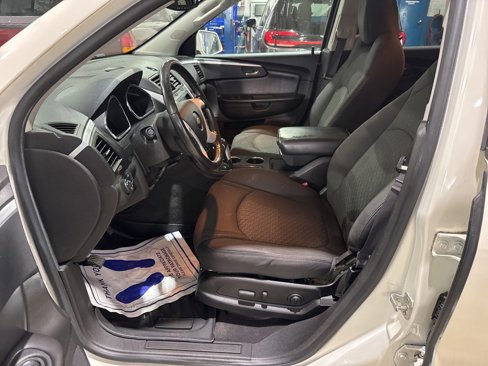 Used 2012 Chevrolet Traverse LT image 14
