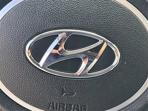 Used 2023 Hyundai Elantra Limited w/ Cargo Package image 24
