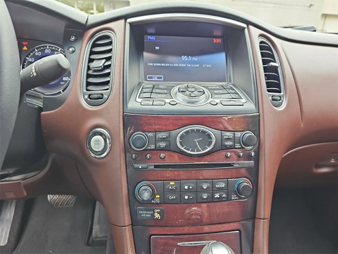 Used 2017 INFINITI QX50 AWD image 19