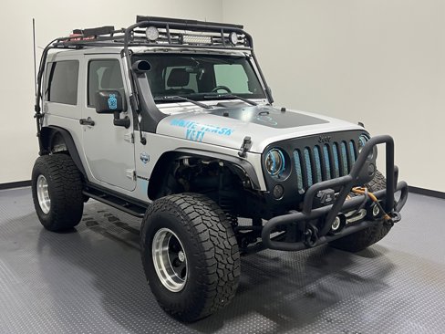 Used 2012 Jeep Wrangler Sahara image 4