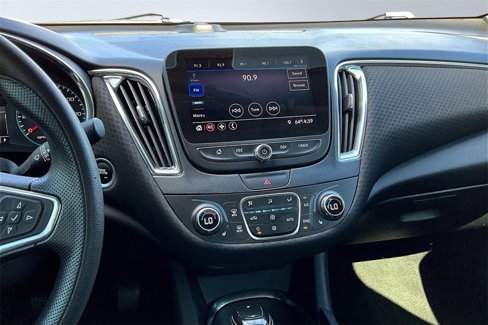 Used 2019 Chevrolet Malibu LT image 6
