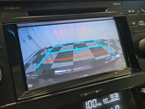 Used 2018 Toyota Avalon XLE image 30