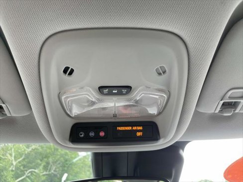 Used 2021 Chevrolet TrailBlazer LS image 30