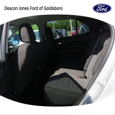 Used 2022 Chevrolet Equinox LT w/ Driver Convenience Package image 11
