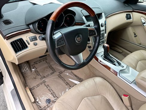Used 2011 Cadillac CTS Premium image 9